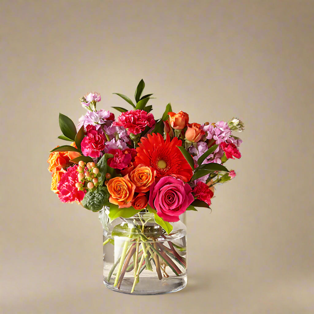 Sunny table scape