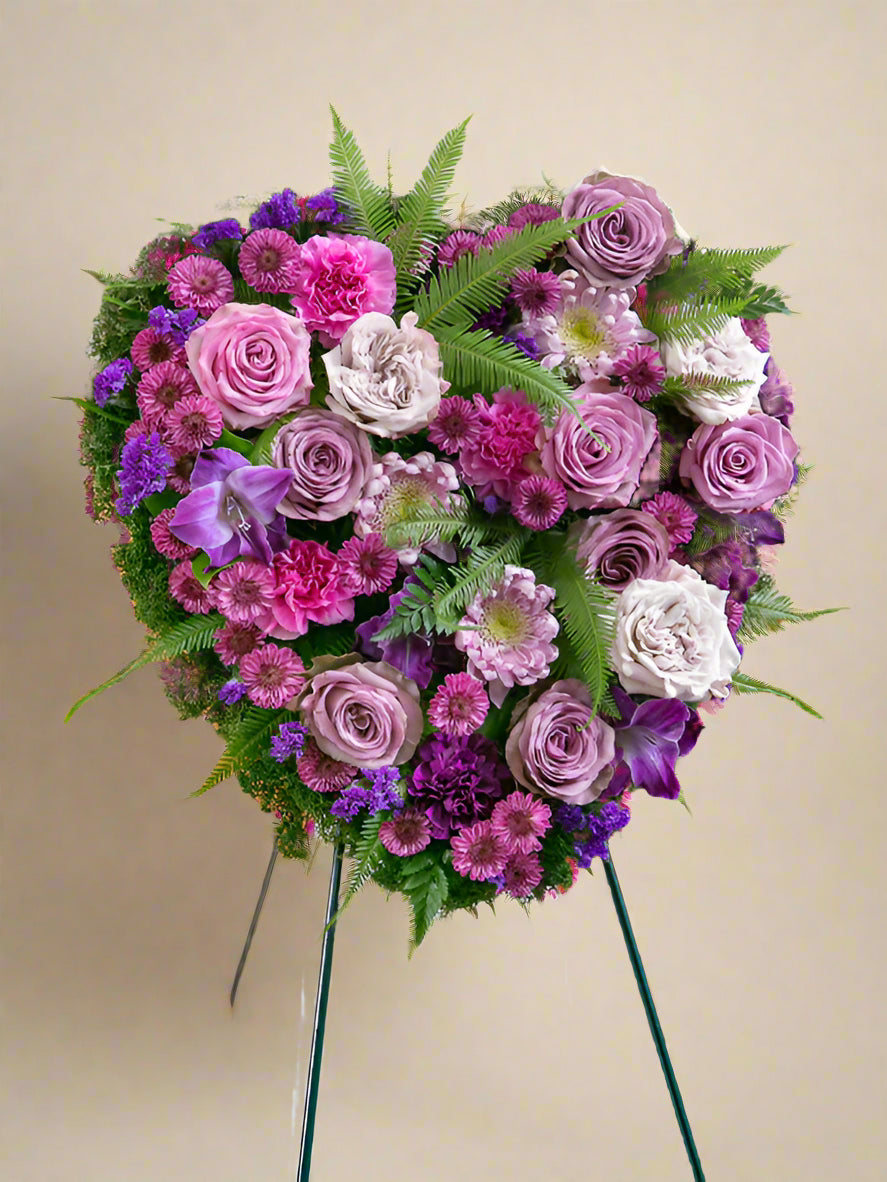 Violet moment - small heart spray