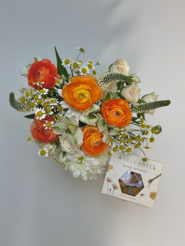 Warmth bouquet & gift bundle