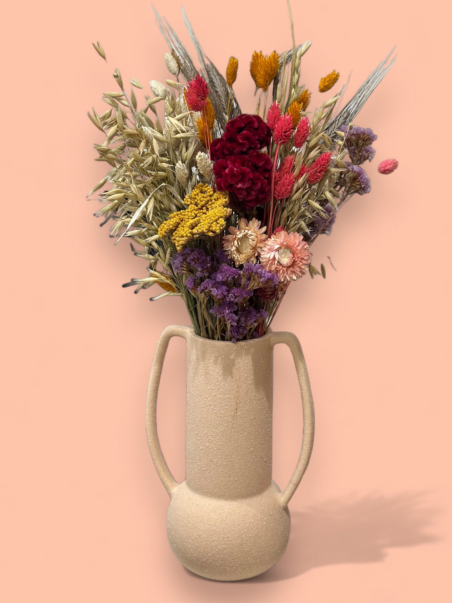 Dried bouquet in a vase